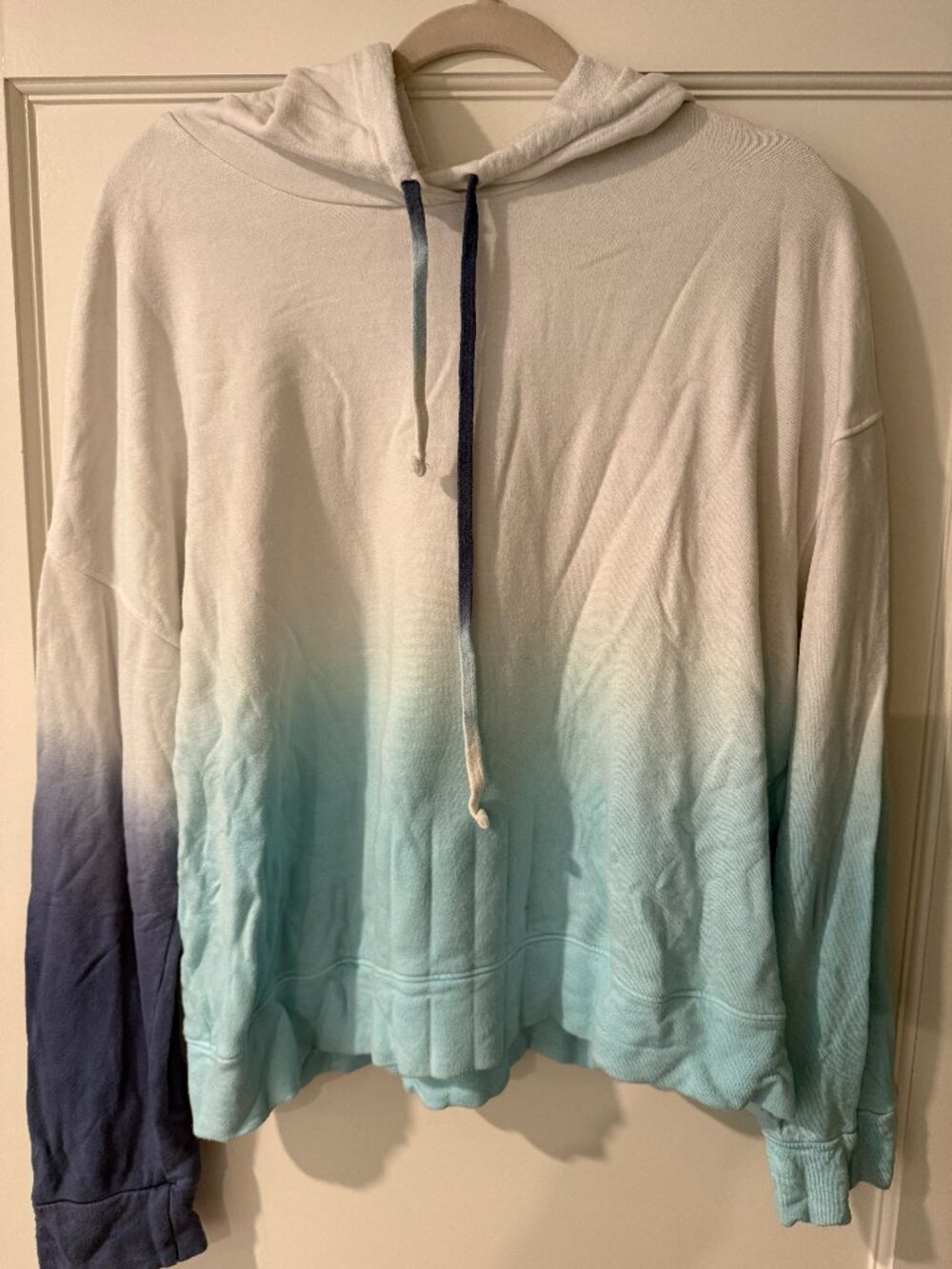 Sundry  sweatshirt